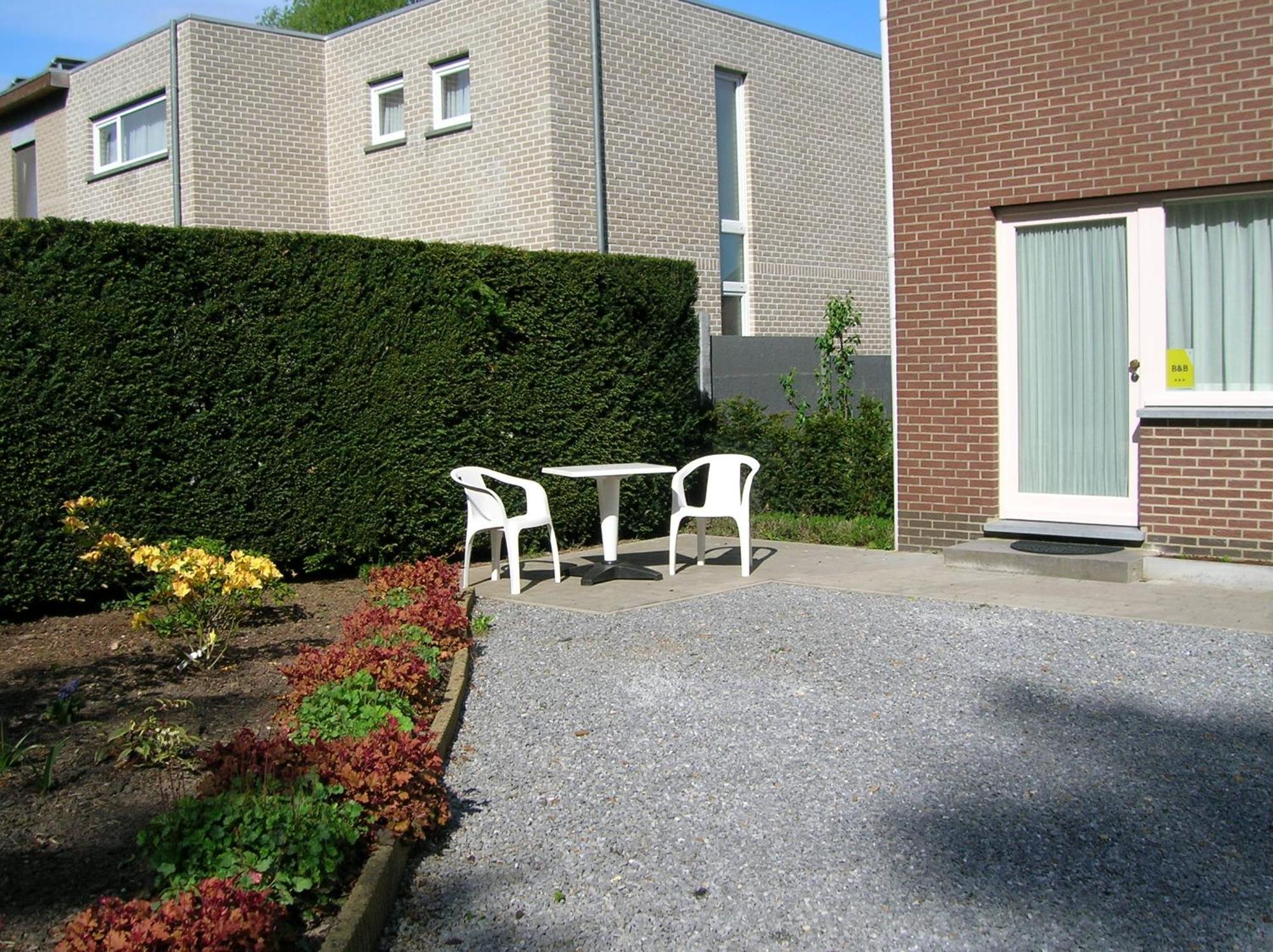 Liry'S Home Tongeren Exterior photo